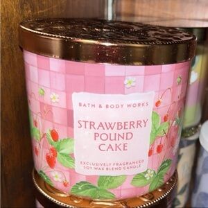 Bath & Body Works Strawberry Pound Cake Candle